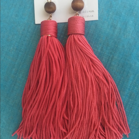 Viola Blue Coral Cream Set Of Tassel Earrings - Picture 3 of 5